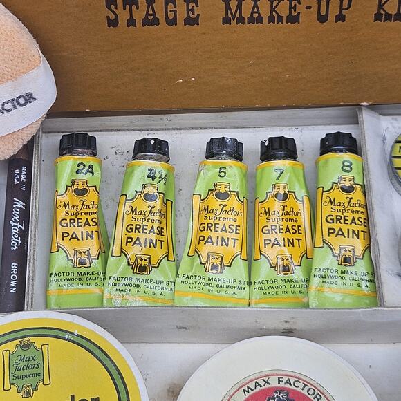 Vintage Max Factor Hollywood Stage Make-Up Kit Female Grease Paint Powder Rouge - Picture 3 of 12